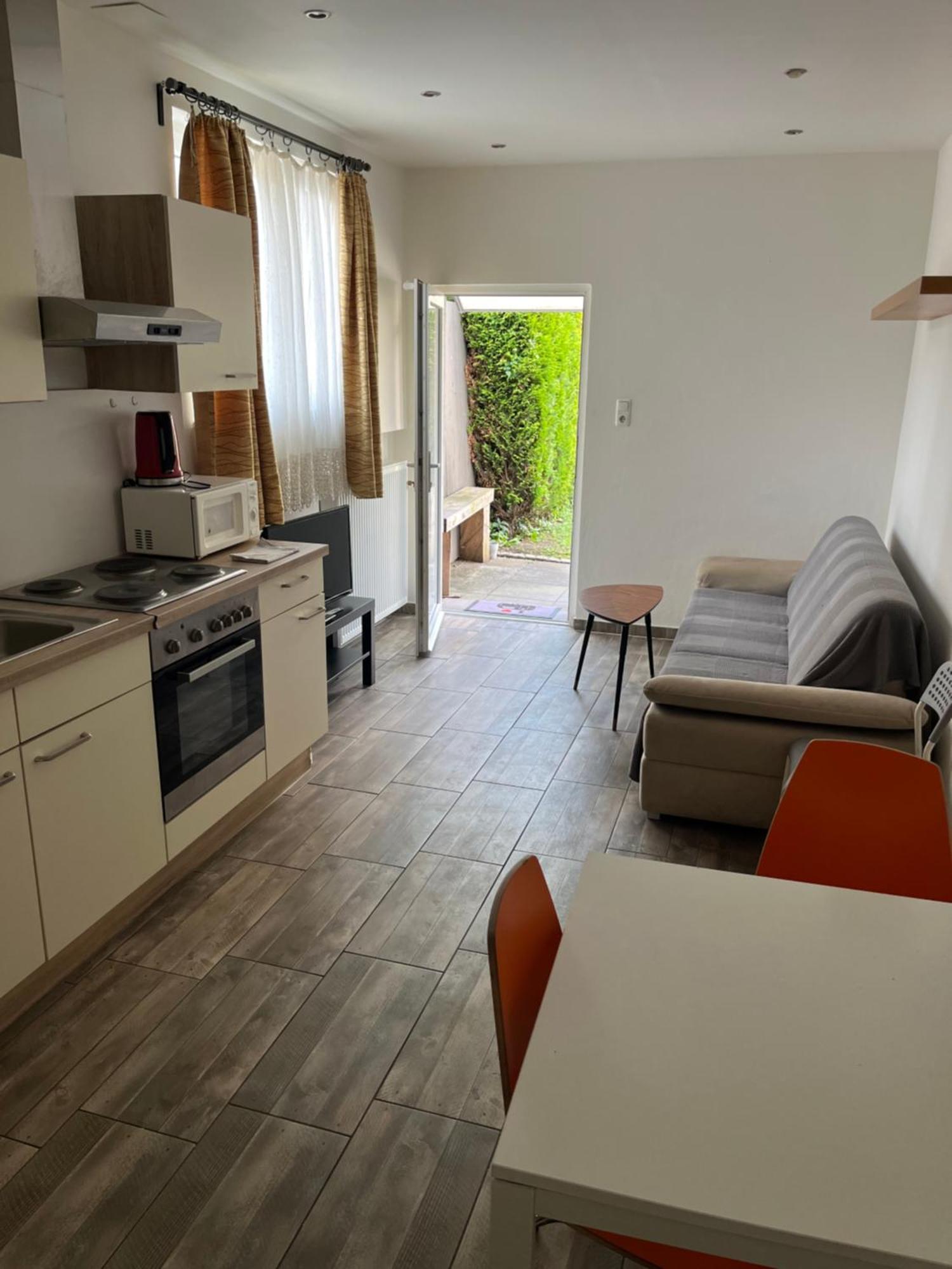Apartment Zirkusstrasse レオーベン エクステリア 写真